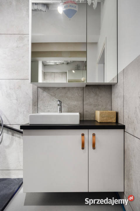 56 m2 na biuro gabinet handel usługi z witryną Warszawa