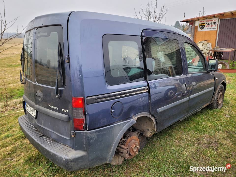Opel Combo 17 cdti na części Braniewo