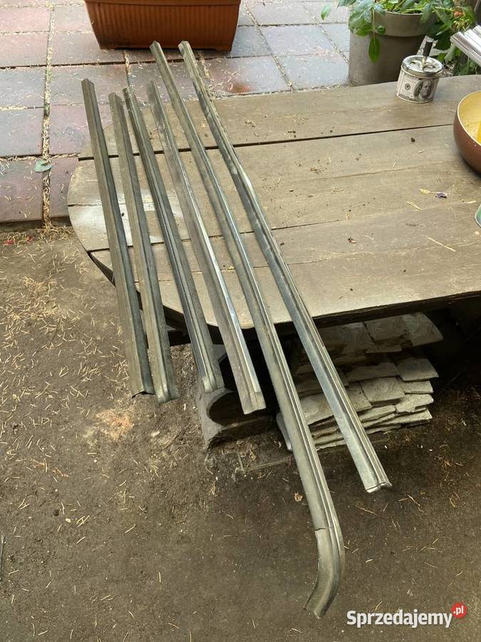 Listwy drzwiowe boczne volvo 240 Listwy i nakładki Motoryzacja Łódź