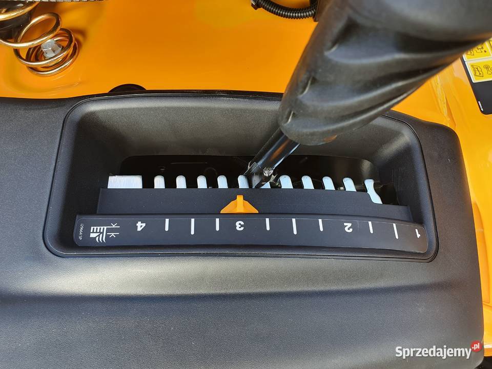 Najlepszy traktor do koszenia trawy Cub Cadet Kobiele Wielkie