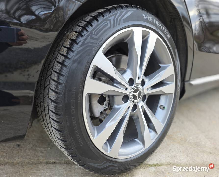 MERCEDESBENZ C300 20T CD