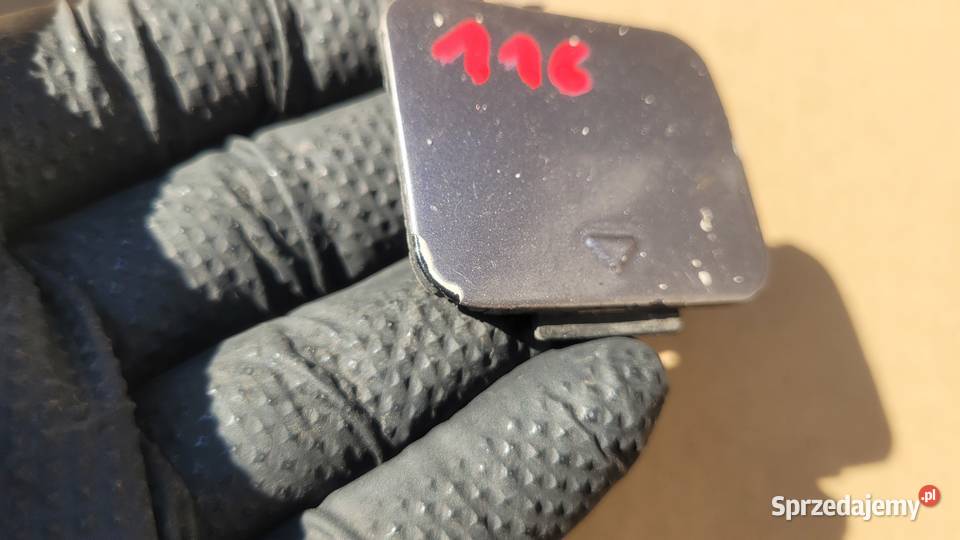 BMW E39 ZAŚLEPKA HAKA ZDERZAK PRZÓD 81593531 116