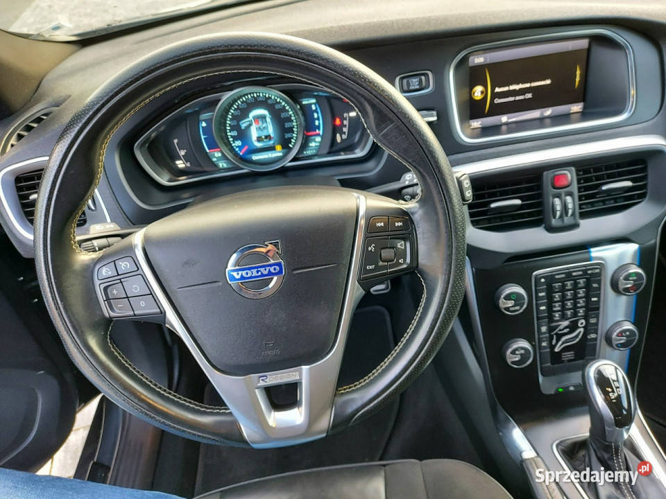 Volvo V40 20D3 RDESIGN navi full automat chromy Drelów sprzedam