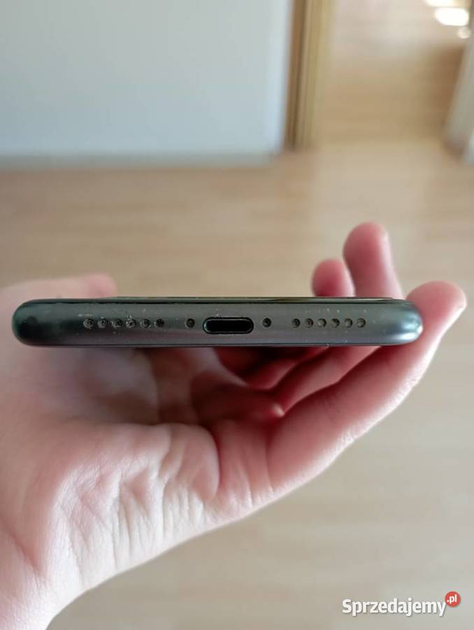 iPhone 11 Black 64 GB Brenna