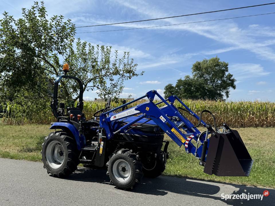 Ładowacz czołowy do ciągników Farmtrac 3 sekcja nieuszkodzony Ładowacze czołowe Żurawica