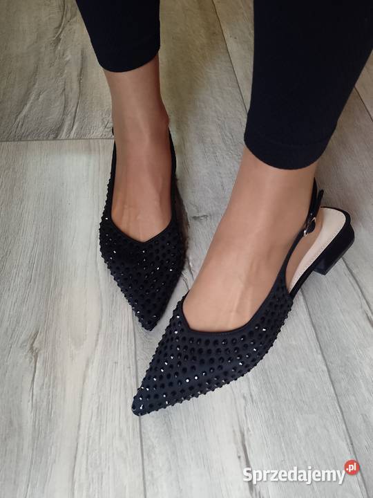 42 Czarne bogato zdobione czółenka wieczorowe z Kraków sprzedam