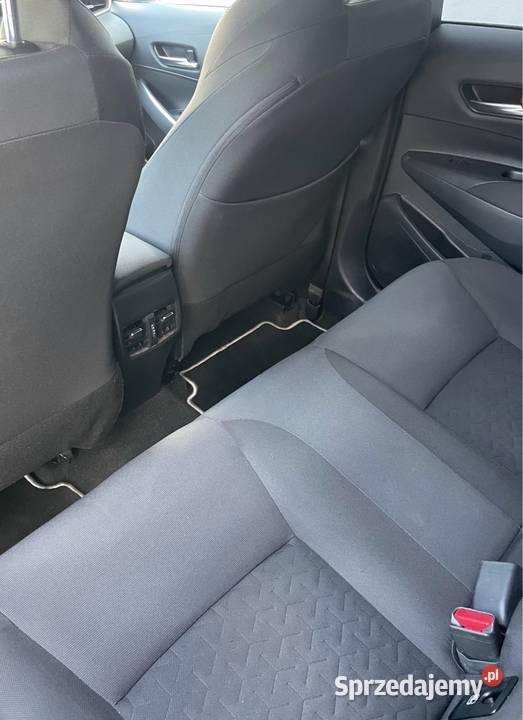 Toyota Corolla Touring Dynamic Business 18 hybryda Corolla lubelskie