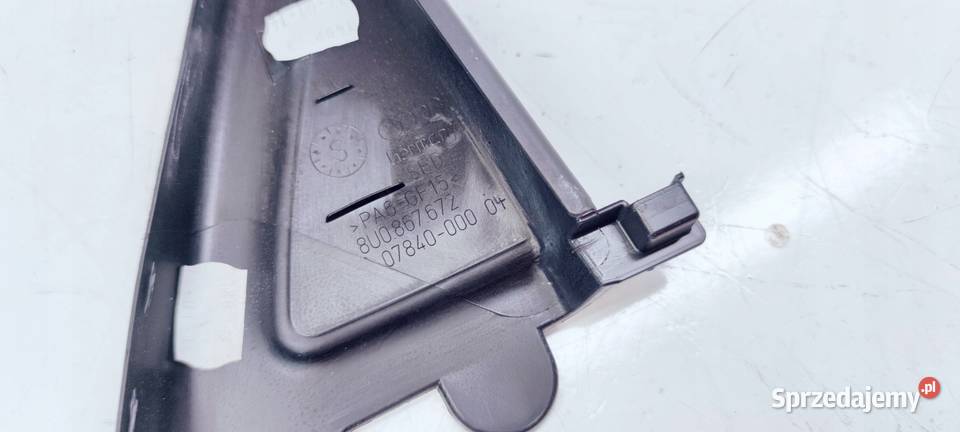 RAMKA OSŁONA DRZWI PRAWY TYŁ AUDI Q3 8U0867672