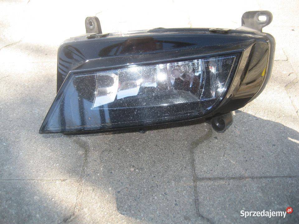 AUDI A4 B8 LIFT 1215R HALOGENY PRAWY LEWY H8 Oświetlenie wielkopolskie Rakoniewice