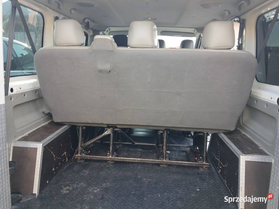 Tylna kanapa Trafic Vivaro Primastar Fotele i kanapy Krzemień Drugi