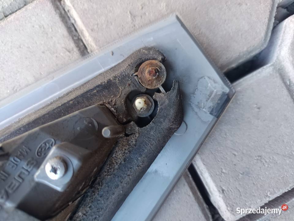 Lampy znaczek napis Rok produkcji 2008 Ptaszkowa