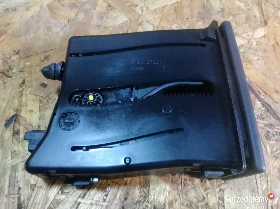 Kubek przedni VW Polo 9N 0109 2006 Cewice