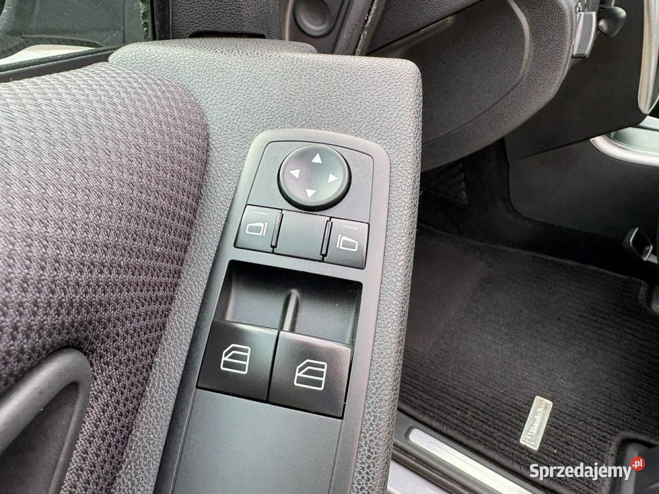 Mercedes A 180 17 benzyna Avantgarde Półskóry nieuszkodzony Lipówki sprzedam
