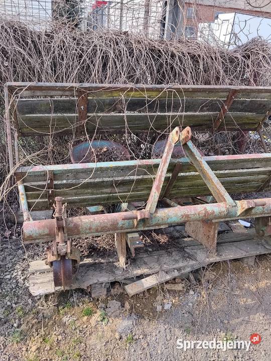 Sadzarka warzyw Siewniki i sadzarki Maszyny rolnicze Witaniów sprzedam