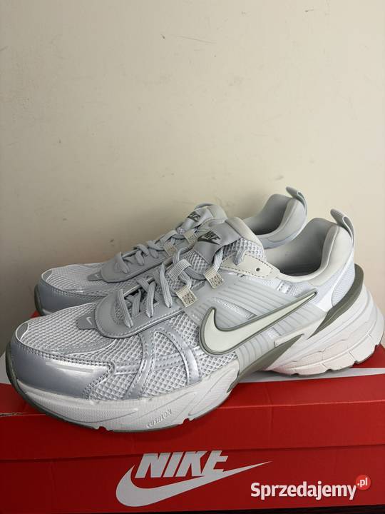 ButySneakersy Nike V2K Run FD0736006 łódzkie Łódź