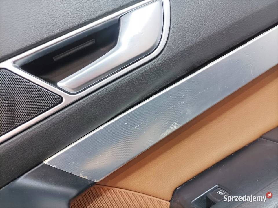 TAPICERKA BOCZEK LEWY PRAWY PRZÓD TYŁ KPL SEDAN świętokrzyskie sprzedam