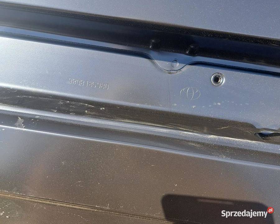Błotnik prawy tył tylny 9808185980 Toyota Proace