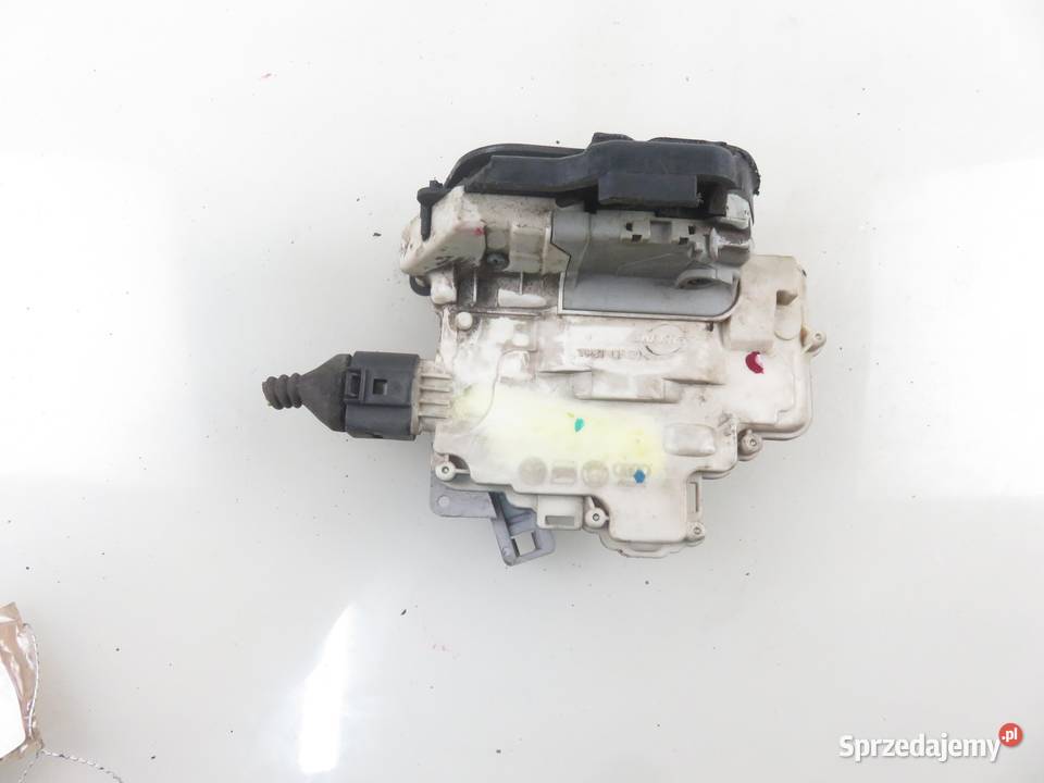 ZAMEK PRAWY PRZEDNI AUDI A6 C6 osobowe Motoryzacja