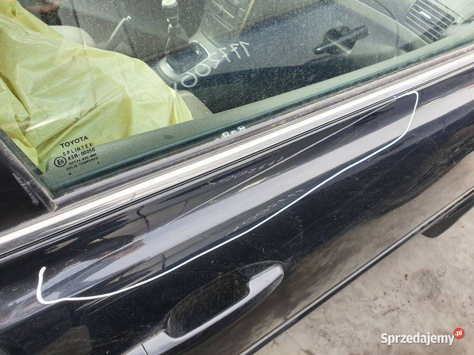 DRZWI PRAWE PRZÓD TOYOTA AVENSIS T25 209 07R Lipno