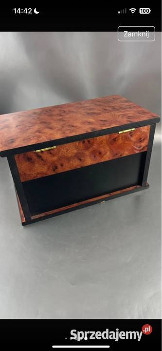 Szkatułka na biżuterię