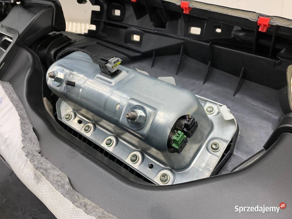 KOKPIT Z PODUSZKĄ PASAŻERA BMW F30 SedanLimuzyna