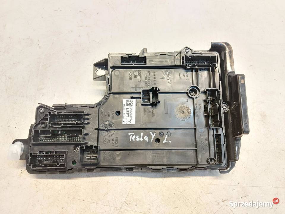 TESLA MODEL Y 2022r MODUL STEROWNIK LEWY