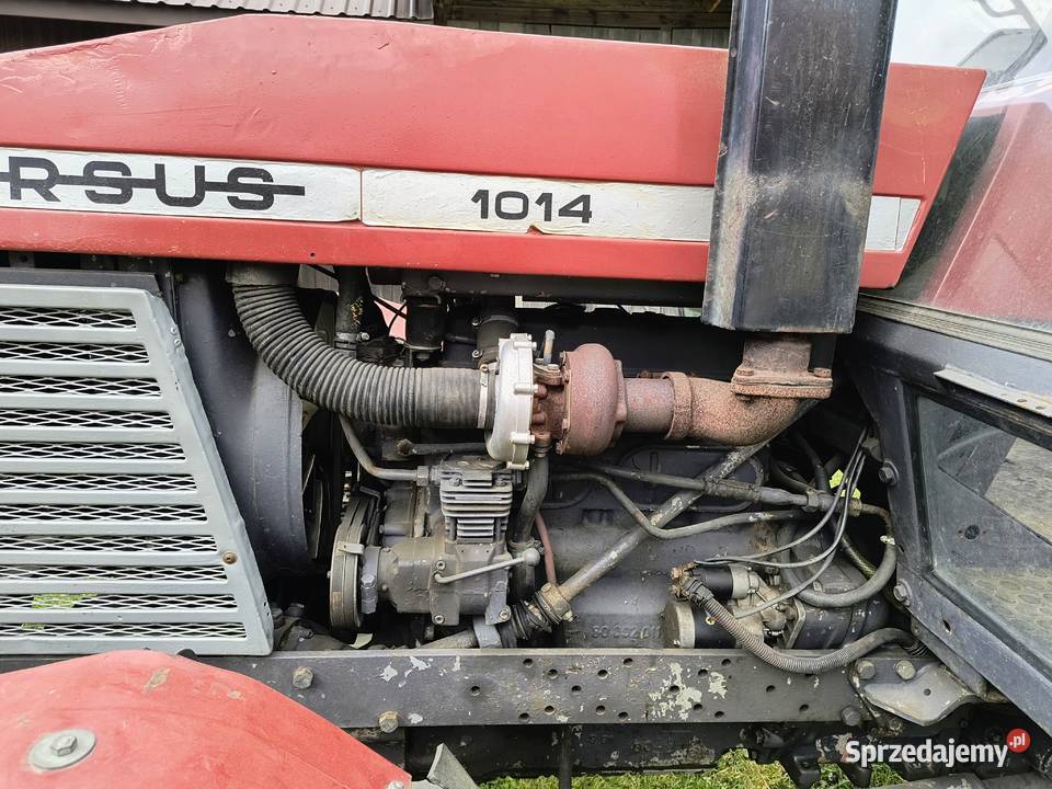 Ciągnik rolniczy URSUS 902