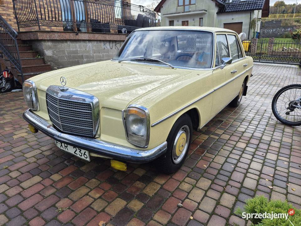 Mercedes w115 220 benzyna Automat 1973r 2200cm3 pomorskie Kartuzy