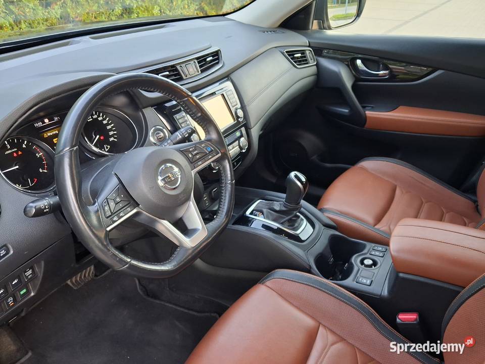 Nissan XTRAIL T32 LIFT 17 DISEL 150 gniazdo USB X-Trail Komorniki