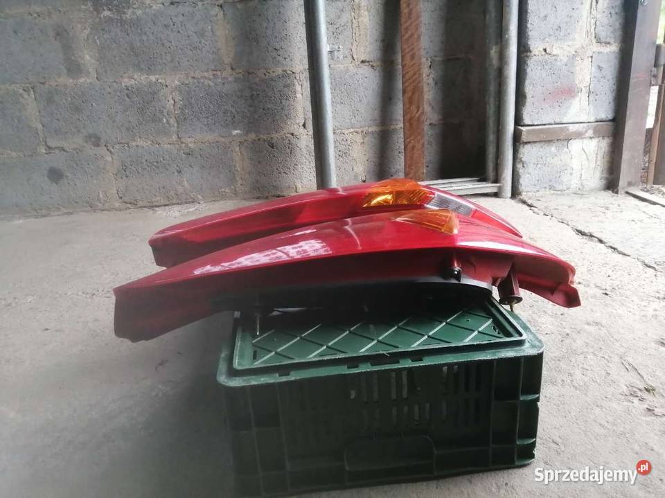 Lampy do Punta II osobowe Frysztak sprzedam