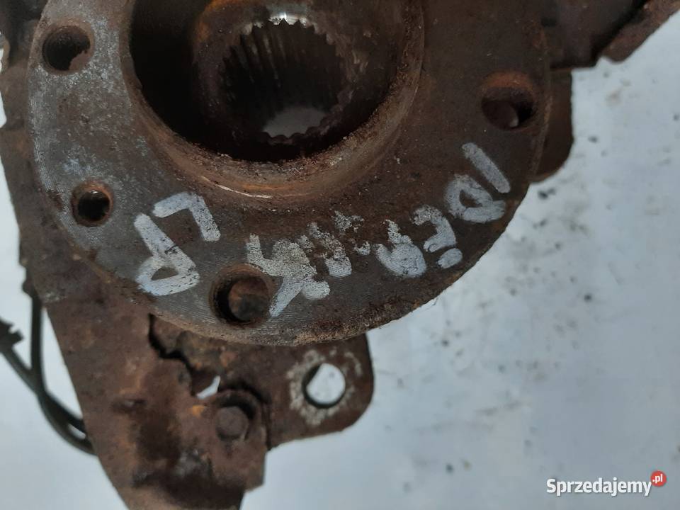 Fiat Idea 14 16V piasta zwrotnica lewa Ksawerów