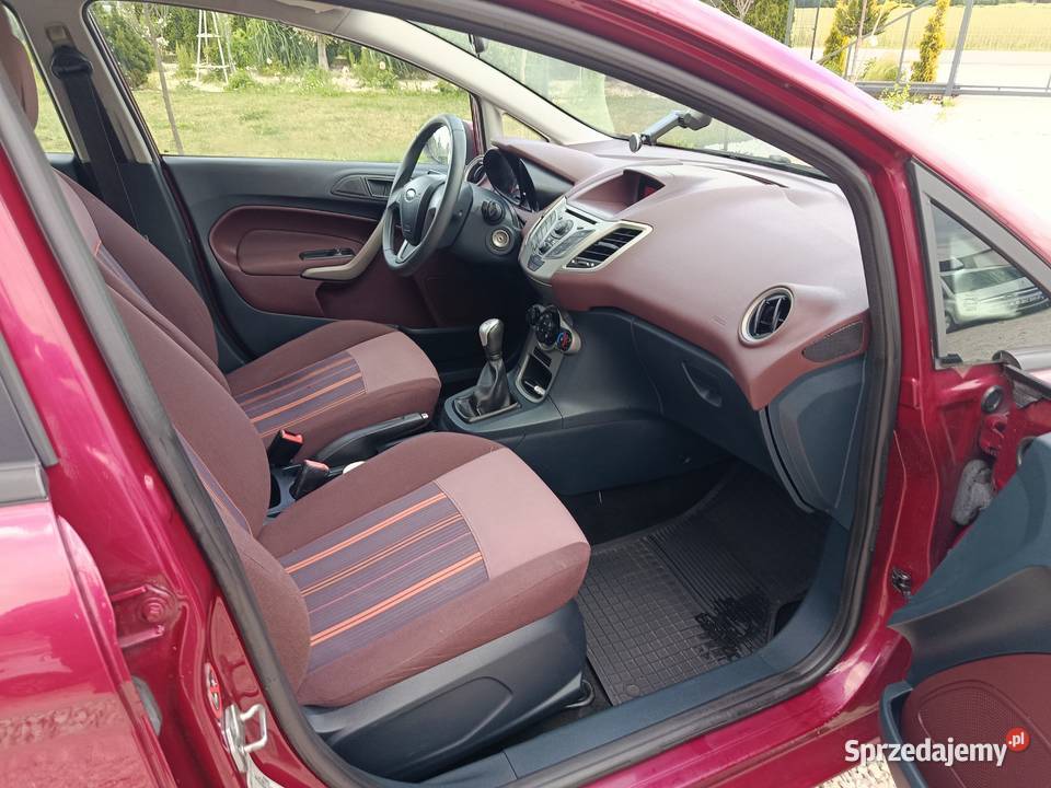 Ford Fiesta MK7 125 benzyna 2 kpl kół sprzedam