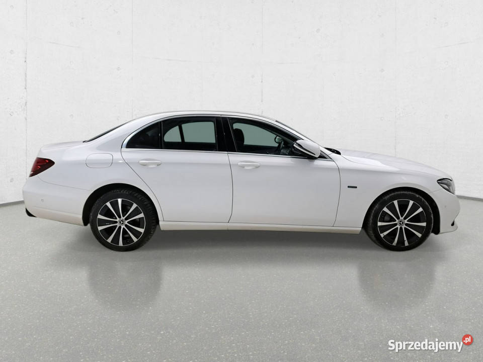 Mercedes E 300 W213 2016 Komorniki