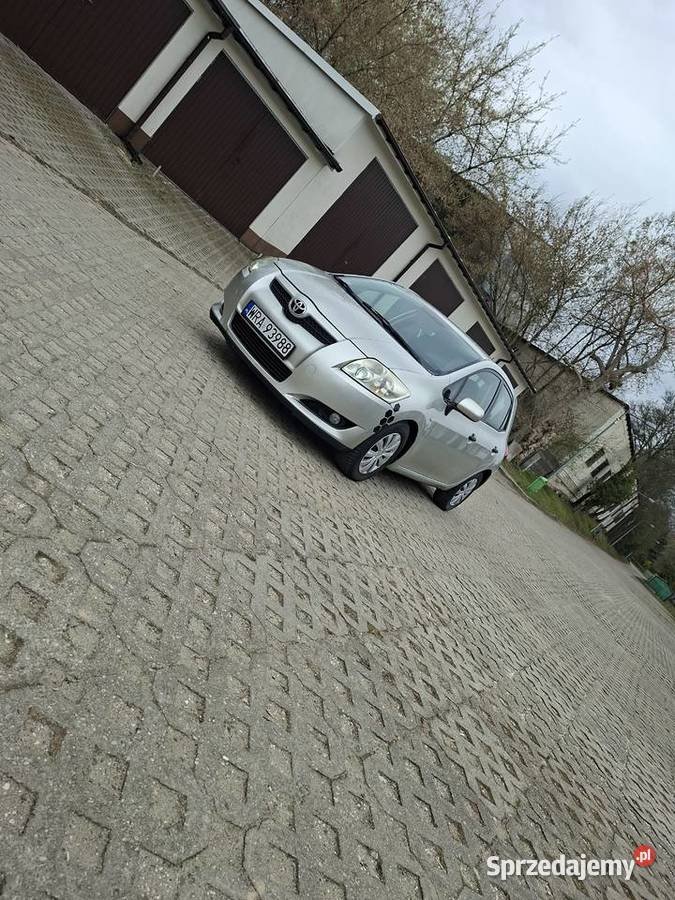 Toyota auris 2007 14D 90 srebrny Ryki