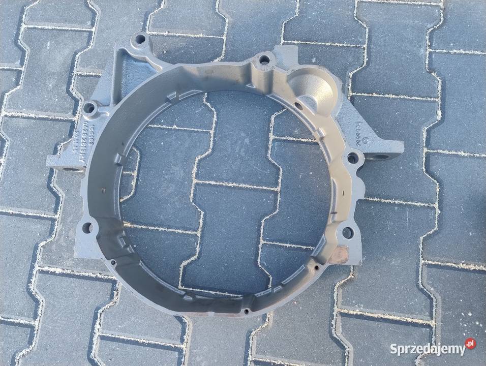 Sprzedam obudowę koła zamachowego Fendt Vario Silnik i osprzęt Smolechy