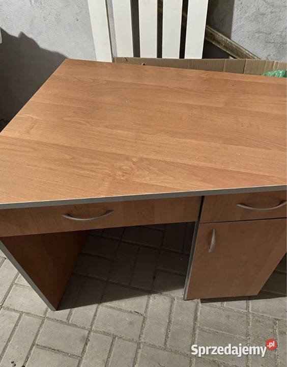 Biurko do nauki skośne z szufladami i półkami Biurka Środa Wielkopolska