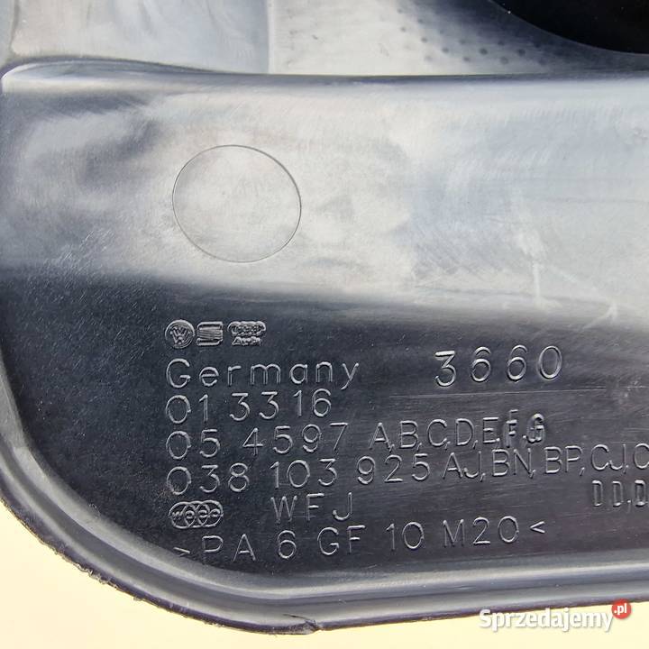 AUDI A3 TDI POKRYWA SILNIKA DEKIEL 038103925 Trzciel sprzedam