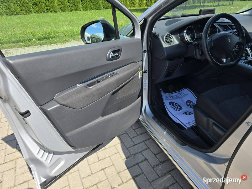 Peugeot 3008 16Turbo benz bluetooth