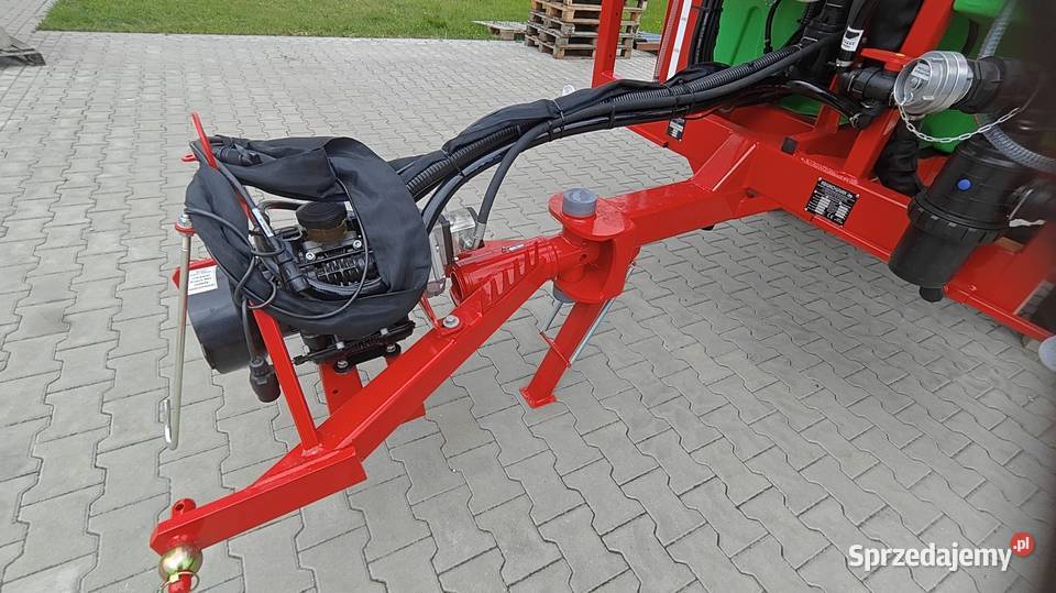 Opryskiwacz polowy KRUKOWIAK 1500 PHN ciągany Zduny