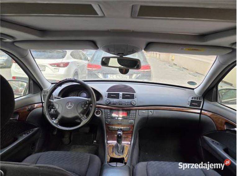 MercedesBenz Klasa E W211 Sprzedaż syndyka Rok produkcji 2003 200 Szczecin