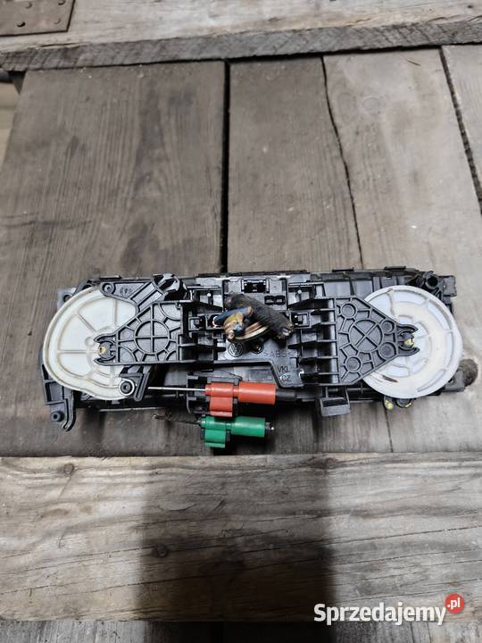 Panel sterowania klimatyzacją volkswagen t5 mazowieckie Łagów