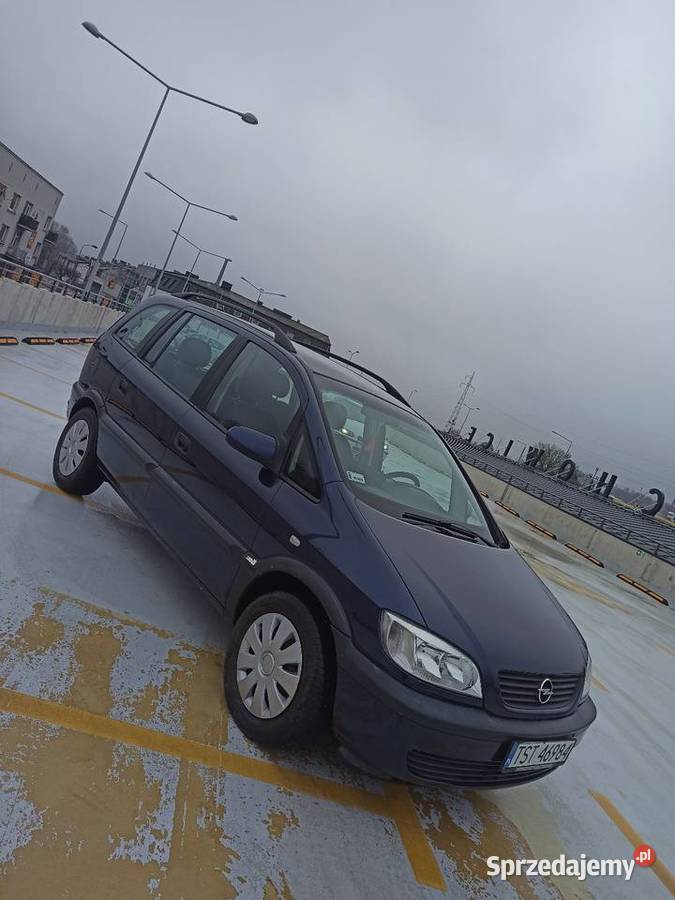 Sprzedam Opel Zafira A 18 benzyna 125 2001 nieuszkodzony świętokrzyskie Starachowice