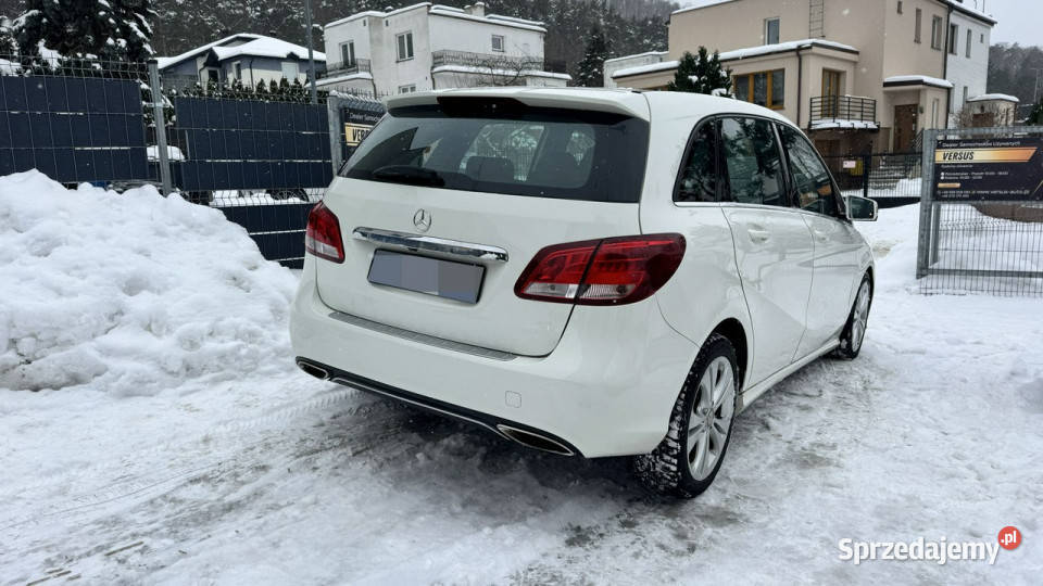 Mercedes B 250 4Matic Aut Skóra Kamera Elfotele asystent pasa ruchu
