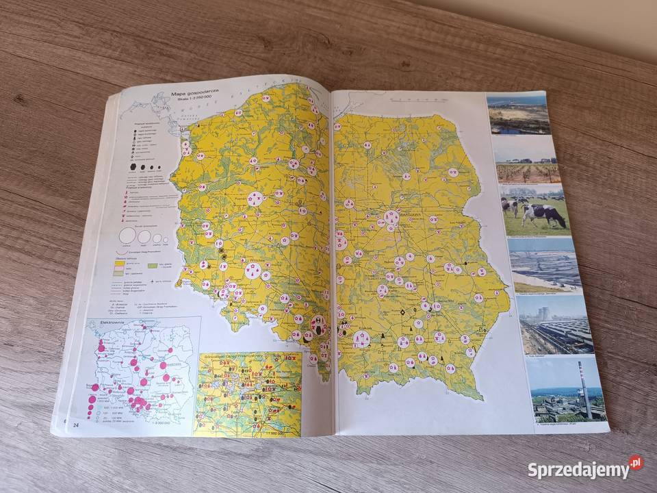 Uniwersalny szkolny atlas geograficzne PPWK Pozostałe Kultura i Rozrywka Rzeszów