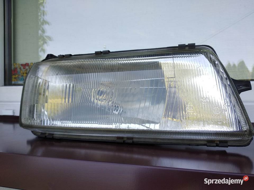 Opel Vectra A lampa przednia prawa reflektor Lampy przednie Sieradz sprzedam