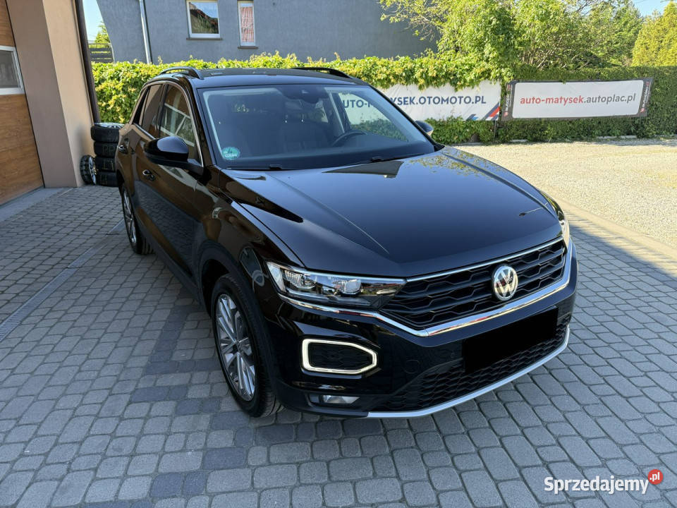 Volkswagen TRoc 15 TSI 150 Klima Navi Ledy I Rok produkcji 2018 Orzech