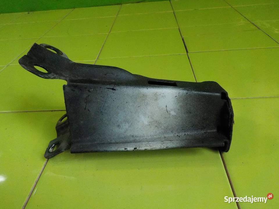 VOLVO V70 III 24 D5 09r strefa zgniotu prawa