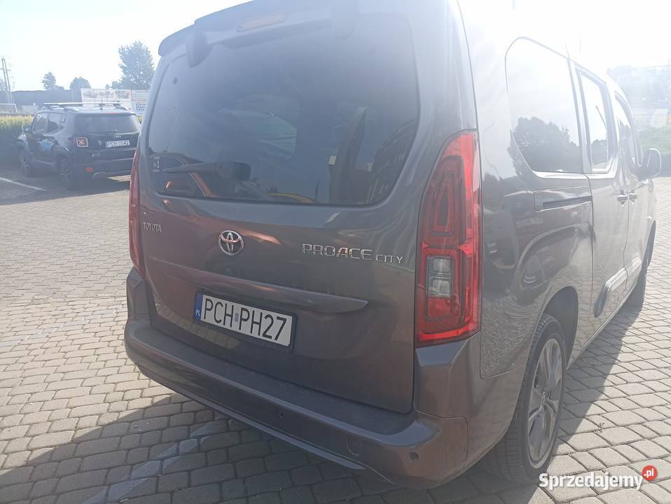 Toyota Proace City Long Family nieuszkodzony Chodzież