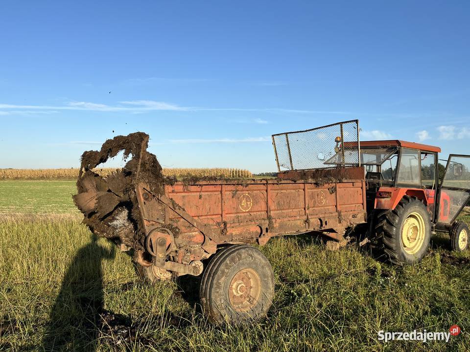 Rozrzutnik rosyjski 4t Rozrzutniki obornika Sidra