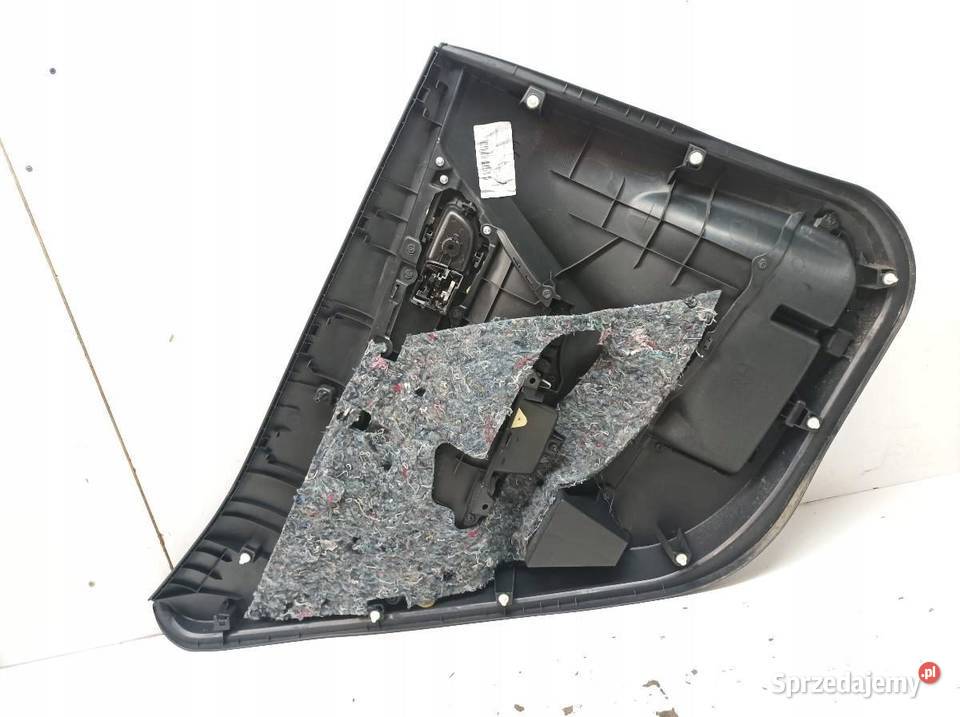 TAPICERKA BOCZEK PRAWY TYŁ SEDAN E16 E17 E18